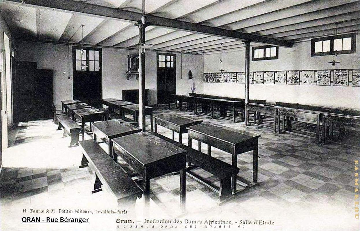 Oran - Rue Beranger - Dames Africaines - Salle etudes.jpg